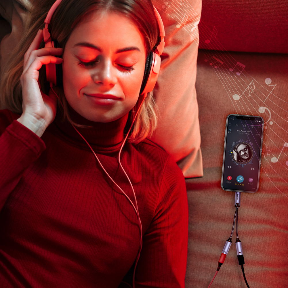 USB-C Splitter (2-in-1 USB C Headset & Charge Adapter)